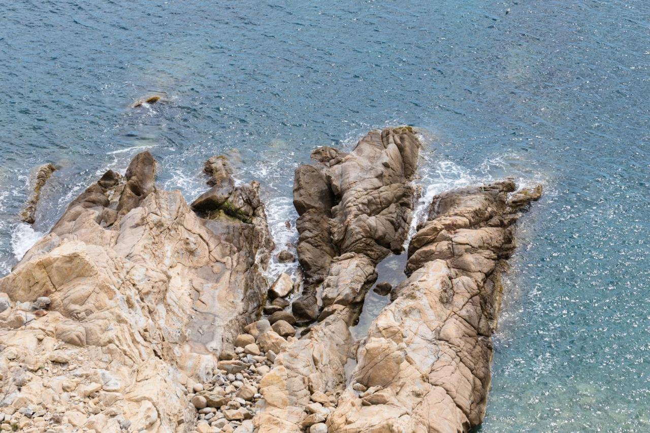 144 - Sunshine 9, Fronte E Vista Mare, 100metri